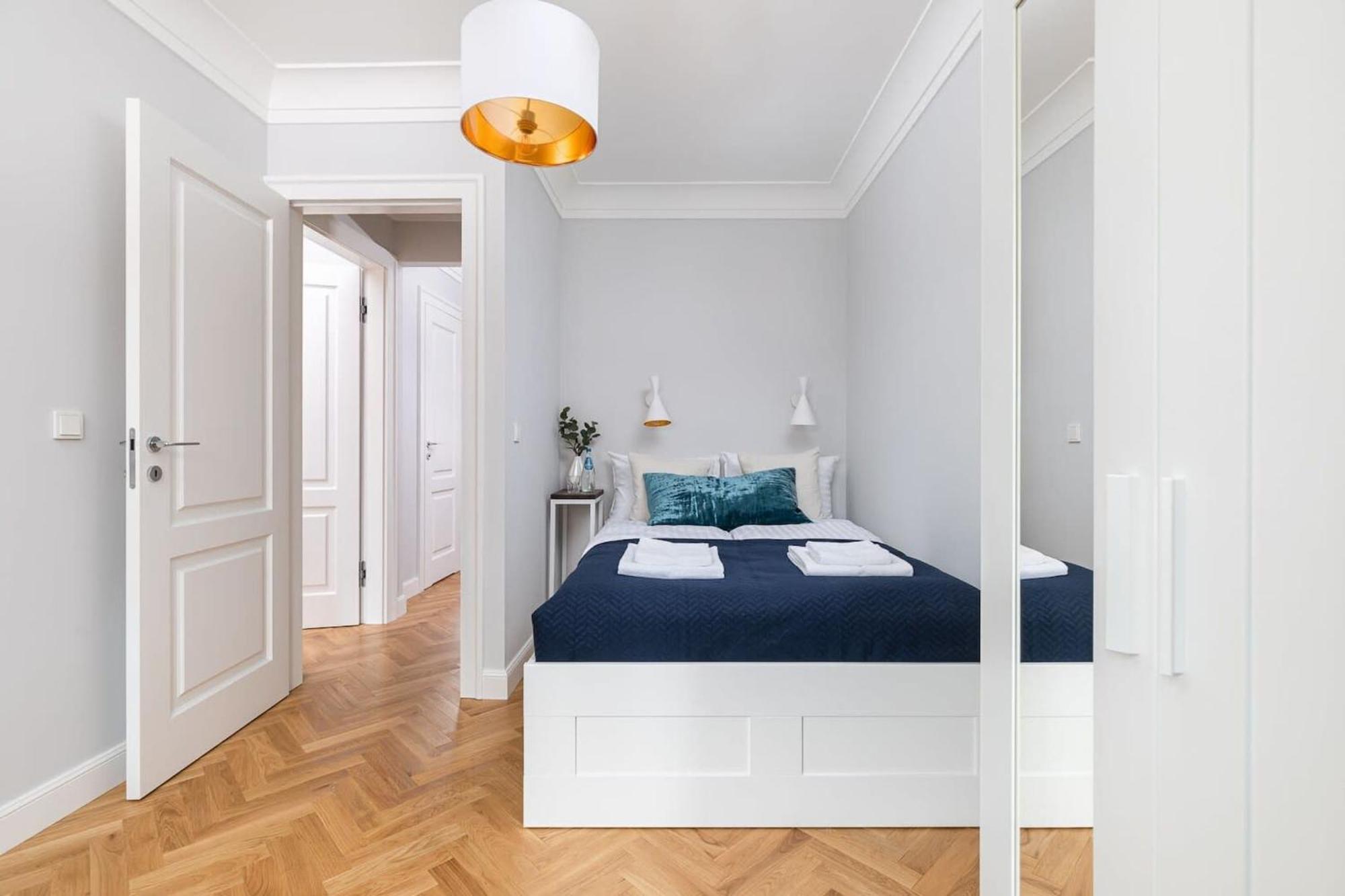 Plac Zamkowy - Apartment With City View By Noclegi Renters Warsaw Ngoại thất bức ảnh